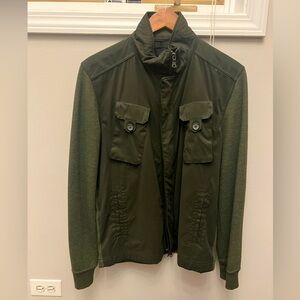 Banana Republic Military Jacket in Olive Green. Men’s Medium.